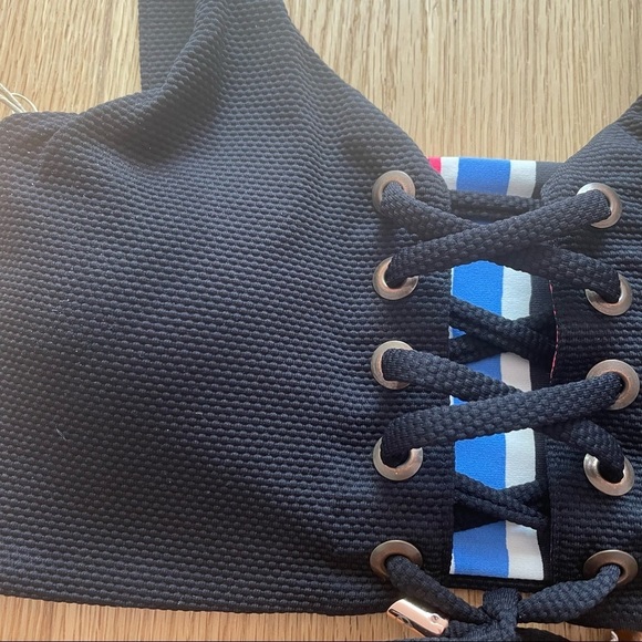NWT Maaji Dazzling Rib 4- way  reversible bikini top - S - Picture 10 of 12